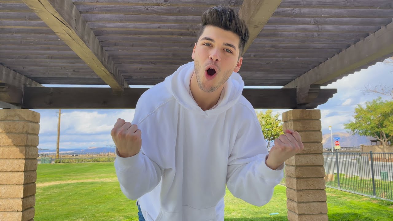 Bella Poarch MUSIC VIDEO (Official) BENJIx- As Seen On TikTok 🦙 (BENJIx Bella Poarch Song)