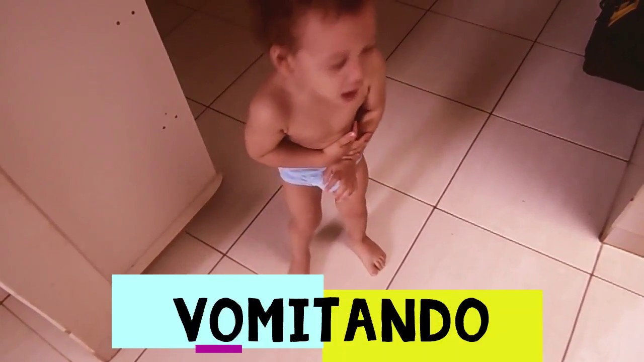 VOMITANDO ( DE MENTIRINHA)