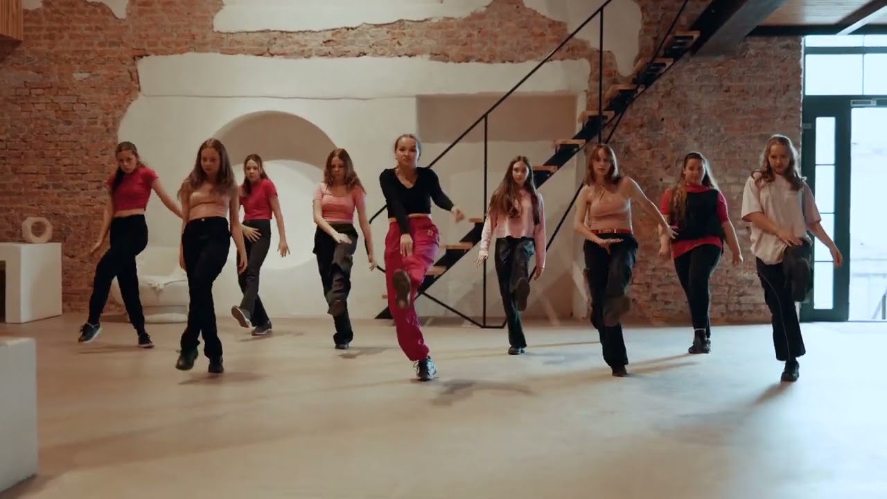 Pop Dance 🌸 Trenerė Rusnė | Šokių studija “Flash Dance”
