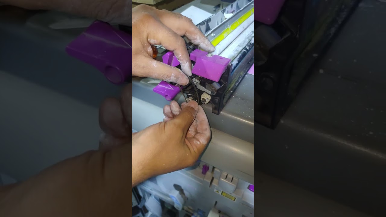 كيف عمل صيانه دوريه لمجموعه تنظيف الحصيره وتغيير الشمعه ريكو Pro C7100/7200/7500 (+966538655421)