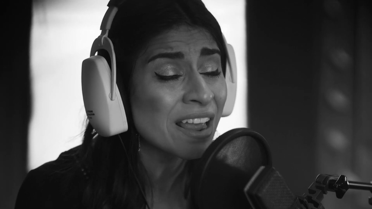 Thamara Monrroy feat. Gonzalo Espinoza - Sentimental Reasons (acoustic version)