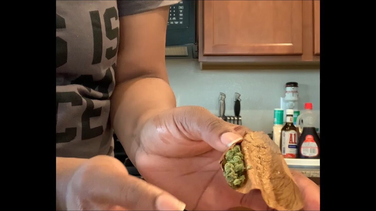 How to Roll a Wood corona-Style | covid 19 blunt rolling tutorial! Must watch!