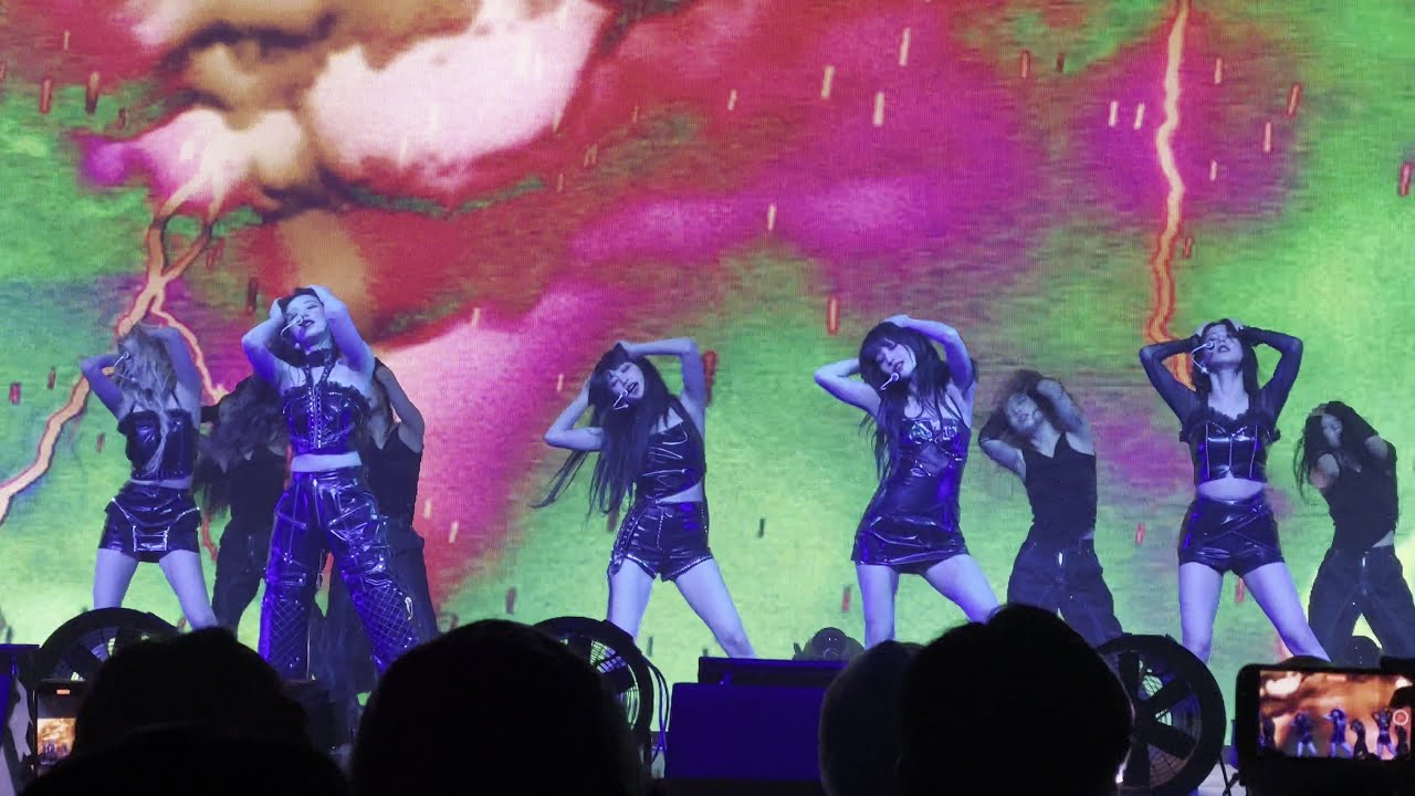(G)I-DLE | PUT IT STRAIGHT (NIGHTMARE VERSION) | NEW YORK | 230813 | 4K HDR