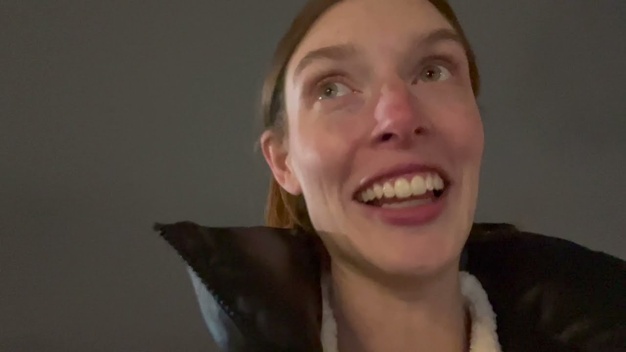 taking a $20 flight (vlogmas day 17)