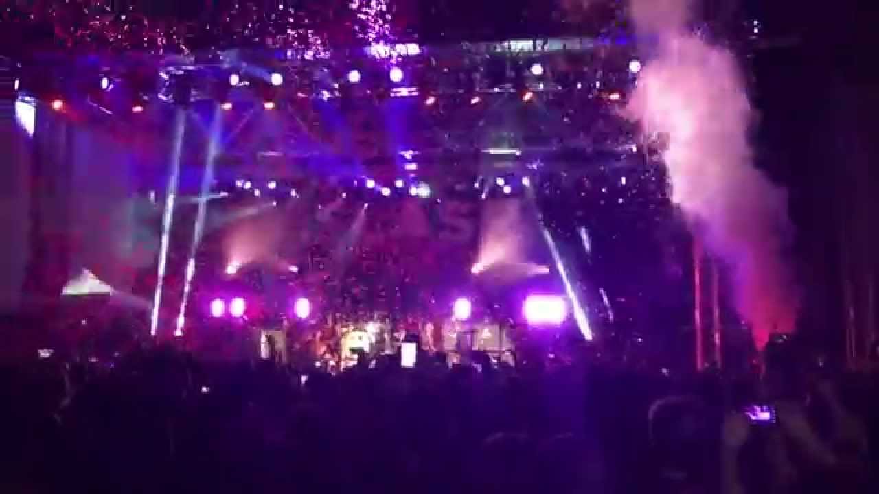 Paradise City - Slash, Myles Kennedy and the Conspirators