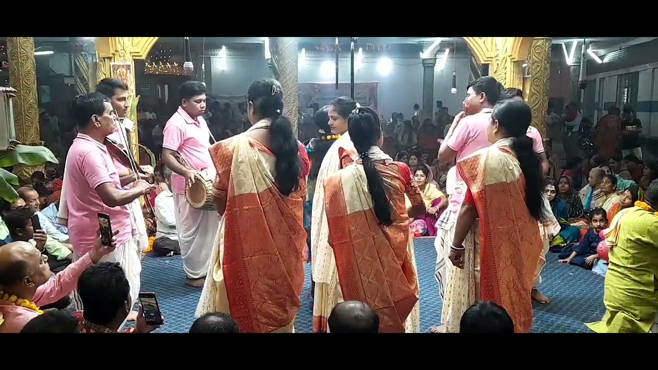 শিখাশ্রী  সম্প্রদায় গোপালগঞ্জ নাম কীর্তন শ্রবণ করেন 
