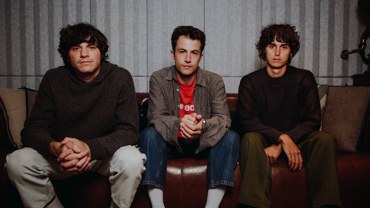 MILKY INTERVIEWS WALLOWS