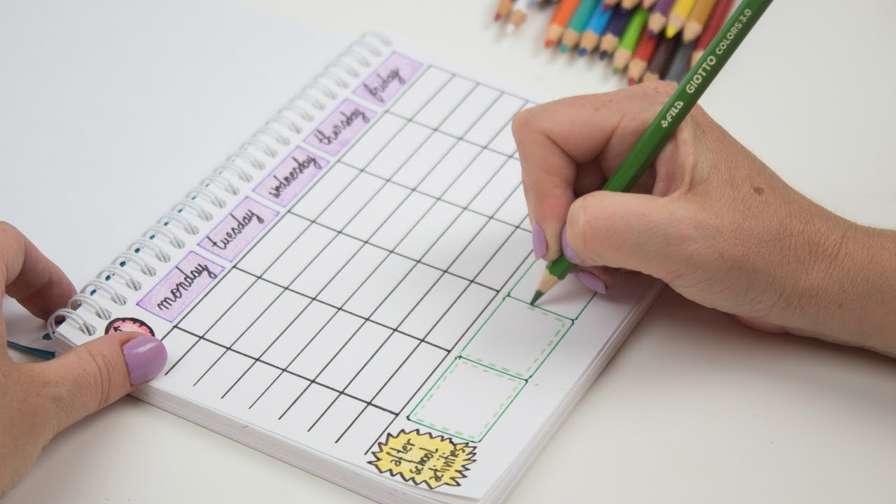 Decora tu agenda a partir de una libreta en blanco