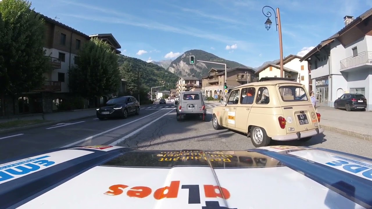 4alpes 2023 / parade dans les rues de Bourg-Saint-Maurice / &eacute;quipage 103