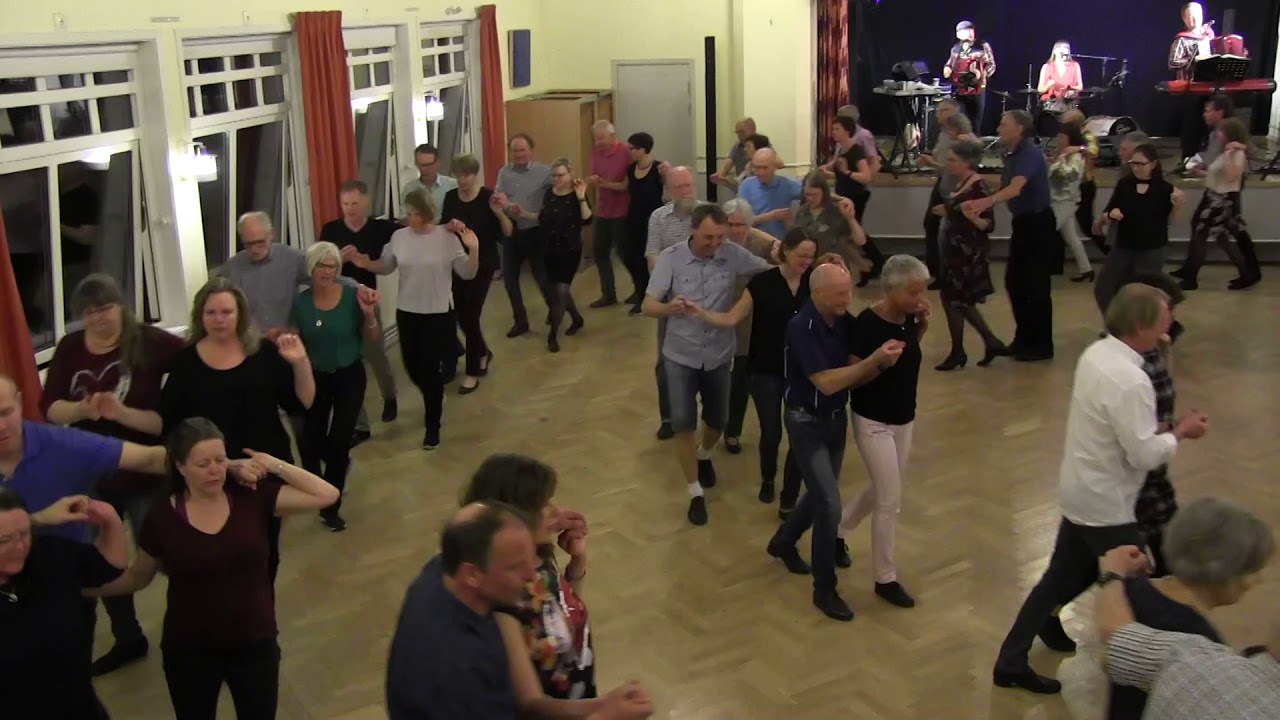 Lagagården 9/4 2019 med Sweedz no: 2 av 3. Joddlar snoa.