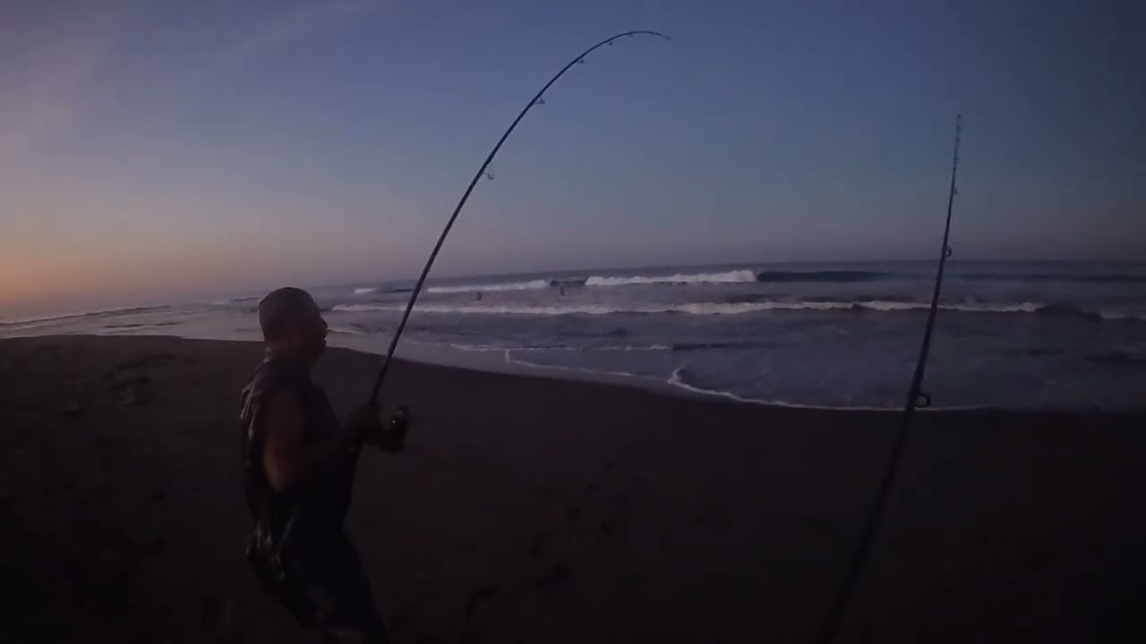 La jurelisa,, en playa boca de apiza colima 🎣🎣,,, asta el más salado saco 🤣