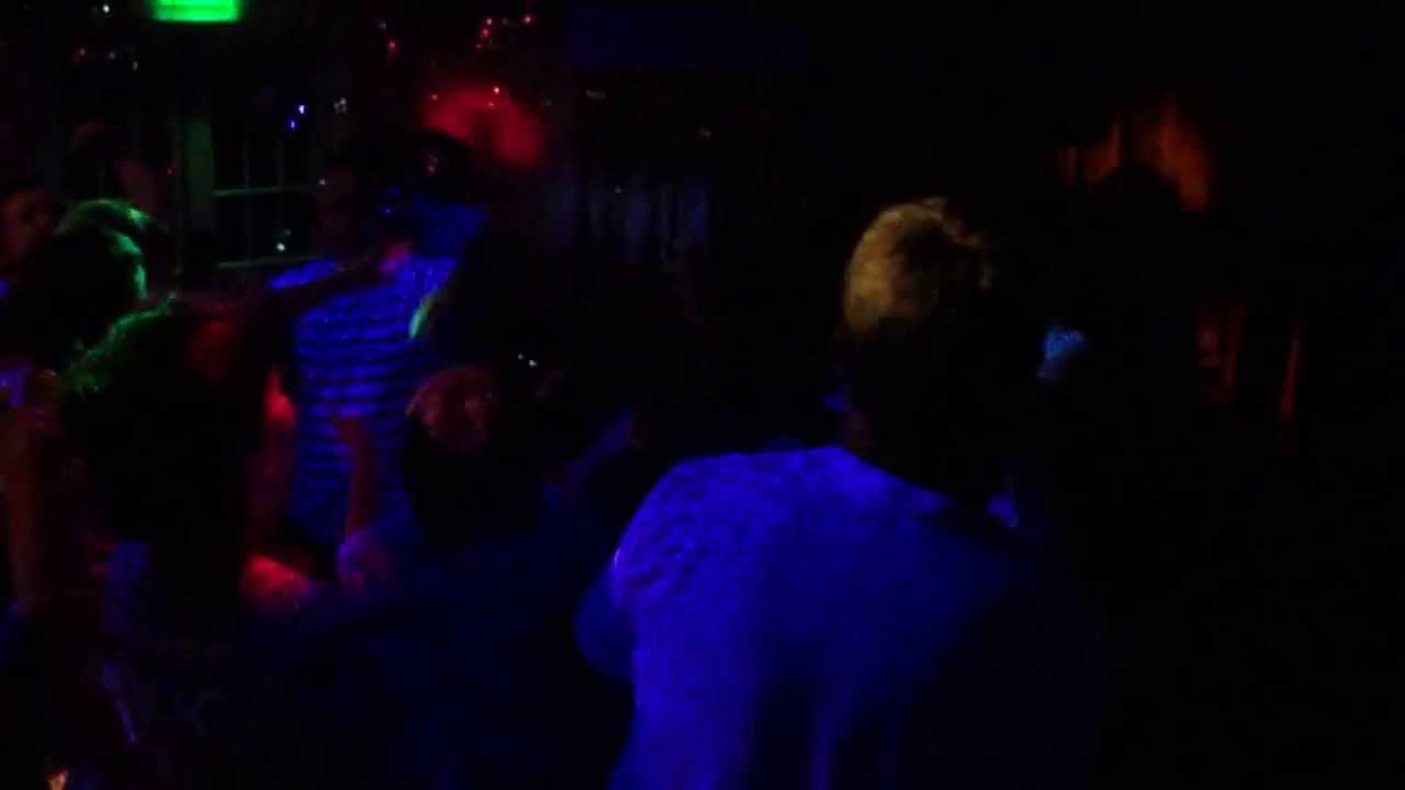 Salón Evaristo´s; Cumple 4 de Santiago: Bailando con luces y burbujas