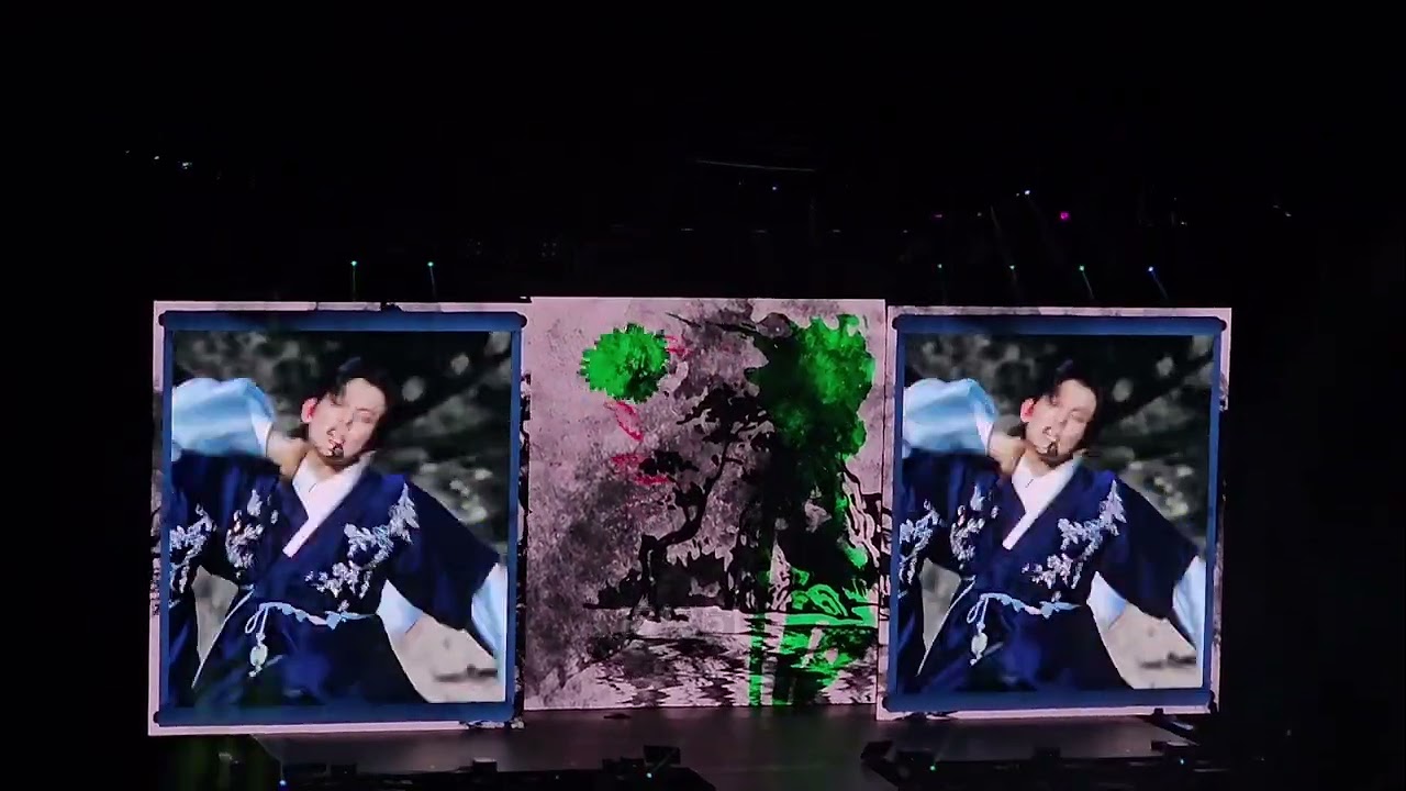 250330 TXT (&lrm;⁨@TXT_bighit⁩) &mdash; Sugar Rush Ride @ Accor Hotel Arena (Paris, France)