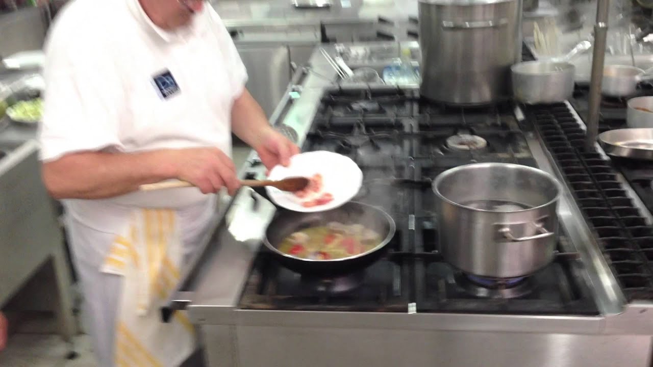 ORECCHIETTE ALLA TUCCINO - da Tuccino a Polignano a Mare