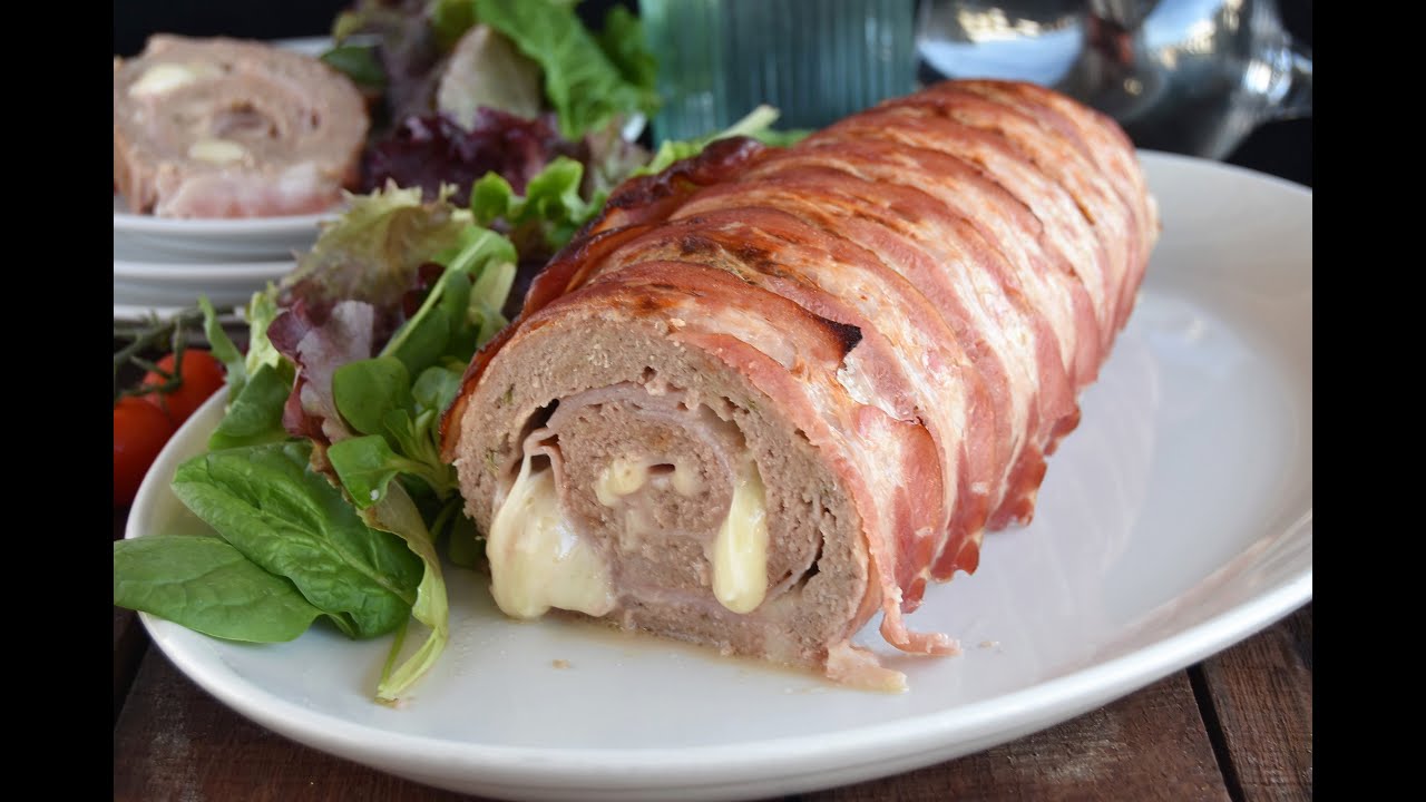 Rollo de carne picada relleno de jamón y queso