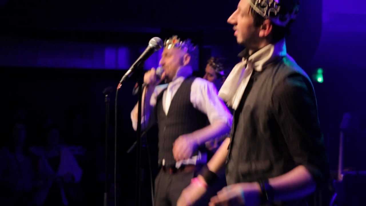Extraits du concert des Rois de la Suède au Petit Bain à Paris le 8 décembre 2011