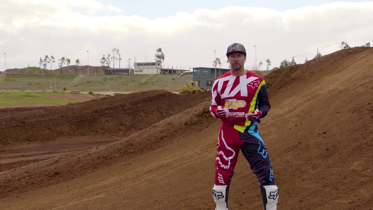 MXTV Rider Tip - The best way to approach jumping