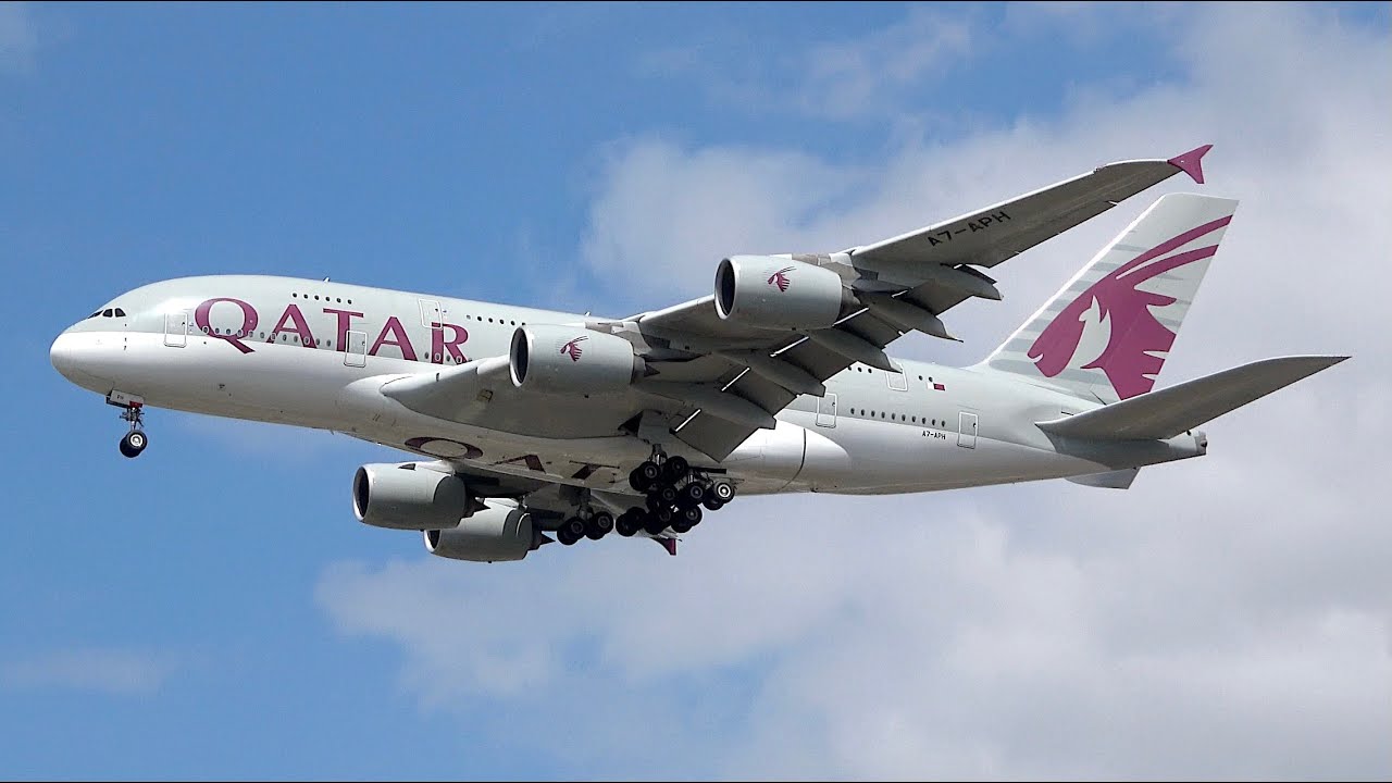 (4K) 20 Minutes of HEAVIES ONLY - Planespotting at London Heathrow Airport
