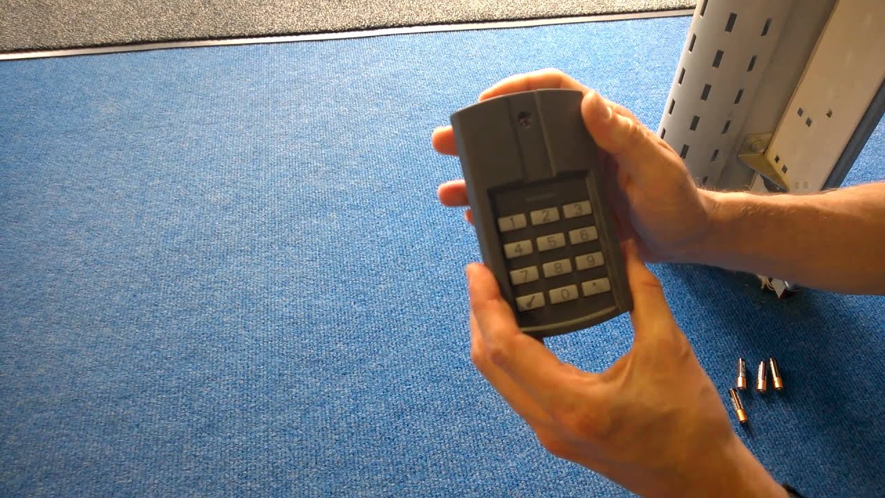Resetting the Hormann FCT3BS wireless keypad