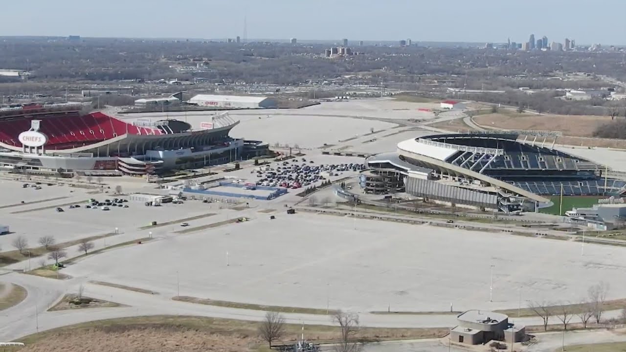 Former Kansas City mayor explains Royals downtown site change