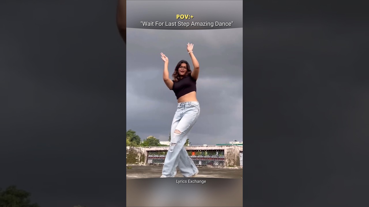 Bheegi Bheegi Raaton Mein 😭❤️🥰 || Girl's Dance || WhatsApp (Lyrics) Dance || #viral #shorts