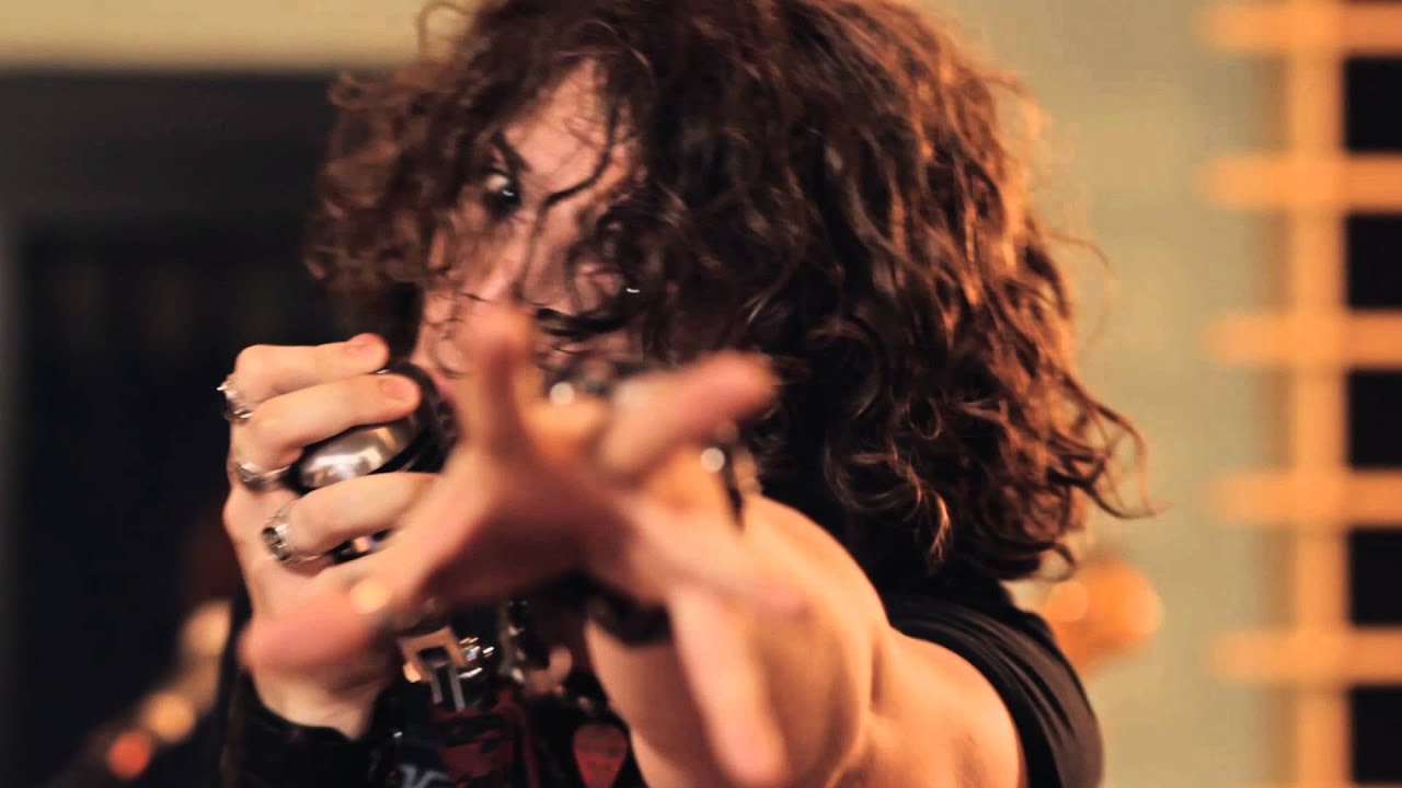 Goodwines - Live Session at Logic Studios - Gone