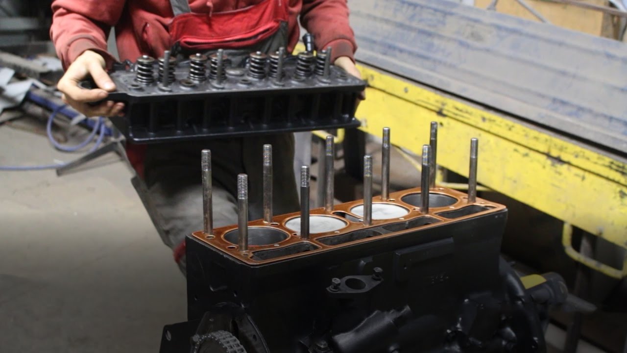 1964 - TR4 - Engine Rebuild - Part 5 - oil pump, distributor gear and pedestal, head