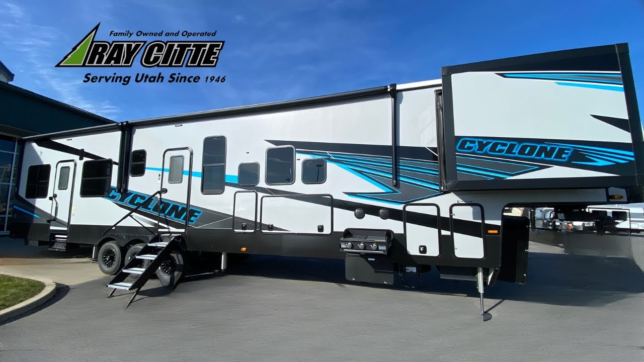 2025 Heartland Cyclone toy hauler 4215 highlights