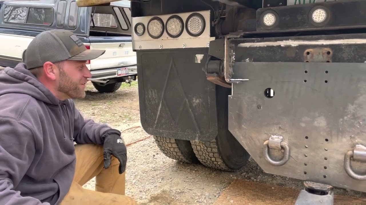 Pintle hitch install
