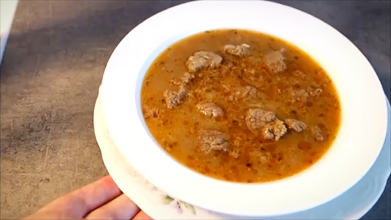 Tasqebap me mish dhe qepe, gjella tradicionale qe nuk del kurre nga moda