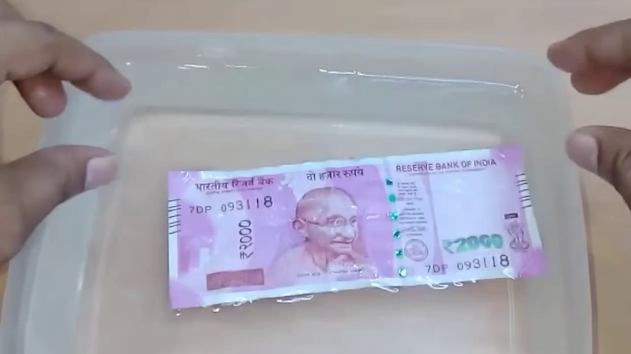 New launch currency in India 2000 Rupees Note Waterproof Test and quality test
