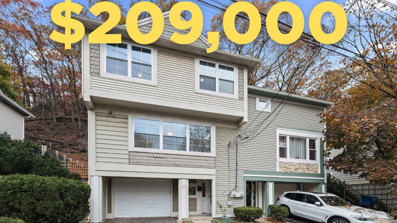 Inside a Move-In Ready New Haven Home with Endless Potential | $209,000
