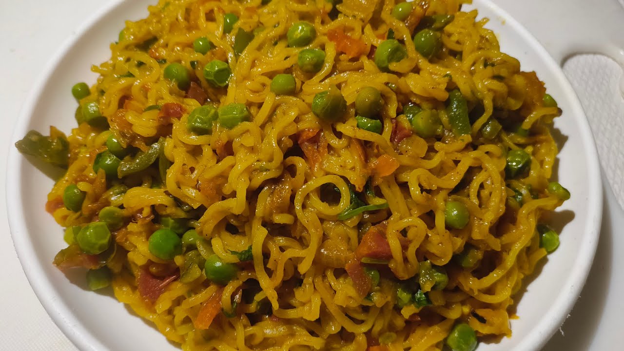 सर्दियों वाली खास चटपटी मटर वाली मैगी 🍜 | Matar Wali Maggi Recipe | Archana ki Rasoi