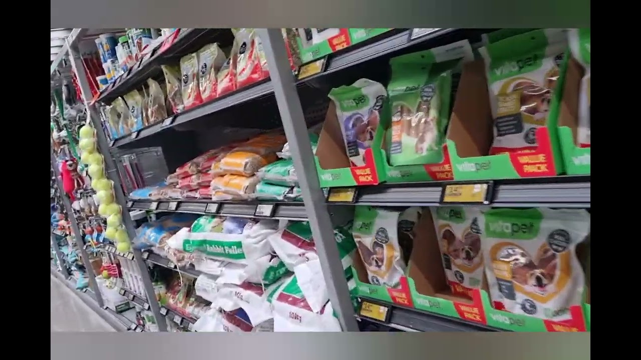 Покупка товаров первой необходимости в Woolworths Pukekohe