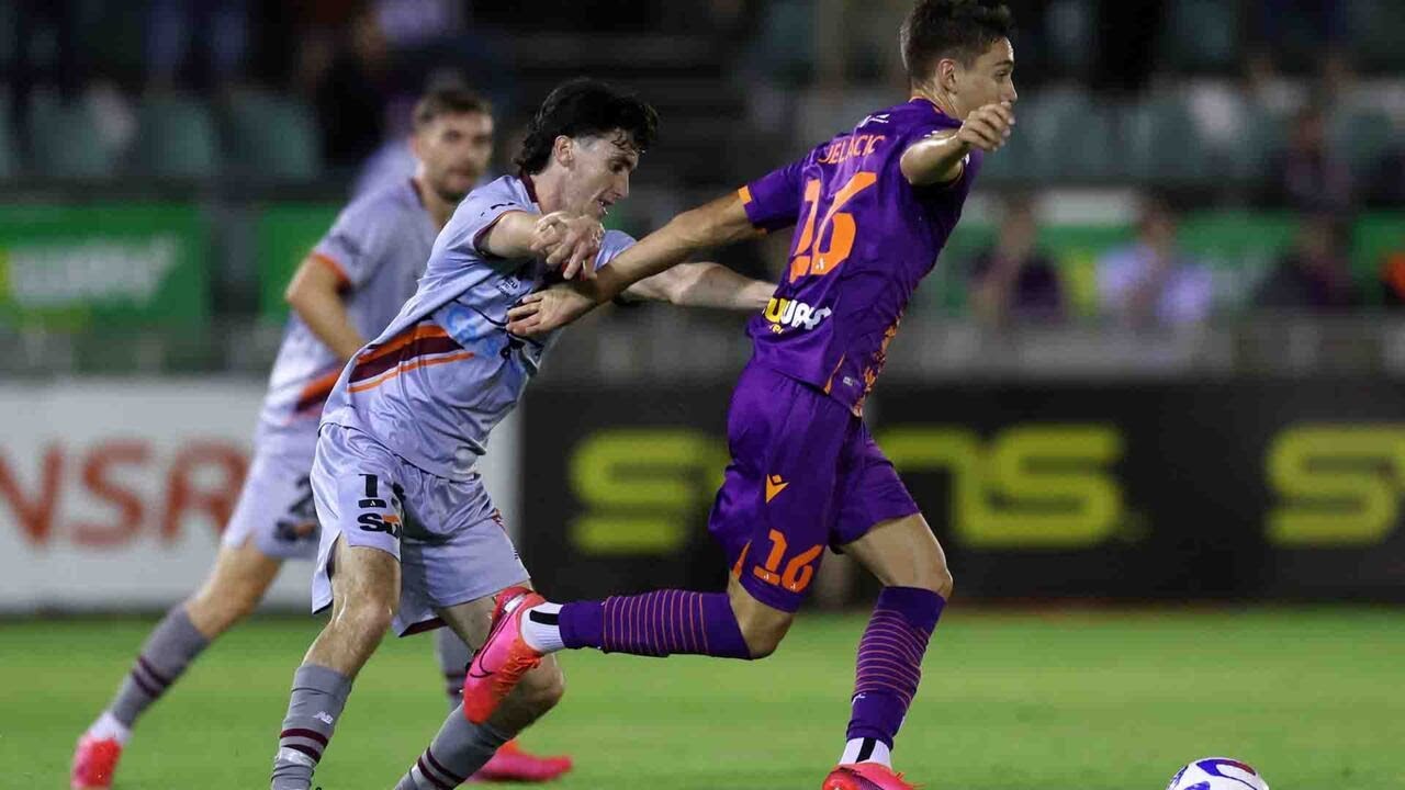 Perth Glory v Brisbane Roar FC - Macca's&reg; Highlights | Isuzu UTE A-League
