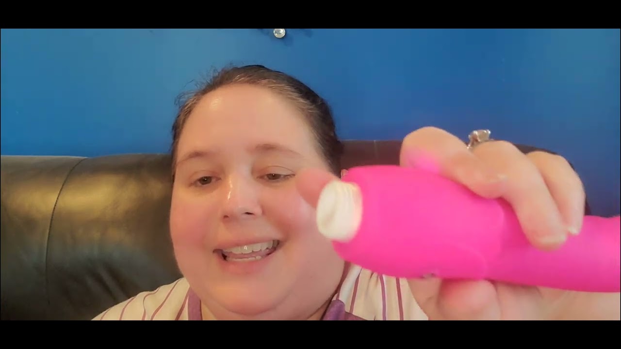 Hceiidi Waterproof Vibrating Water Spray Massager Toy with Hose Hookup Review