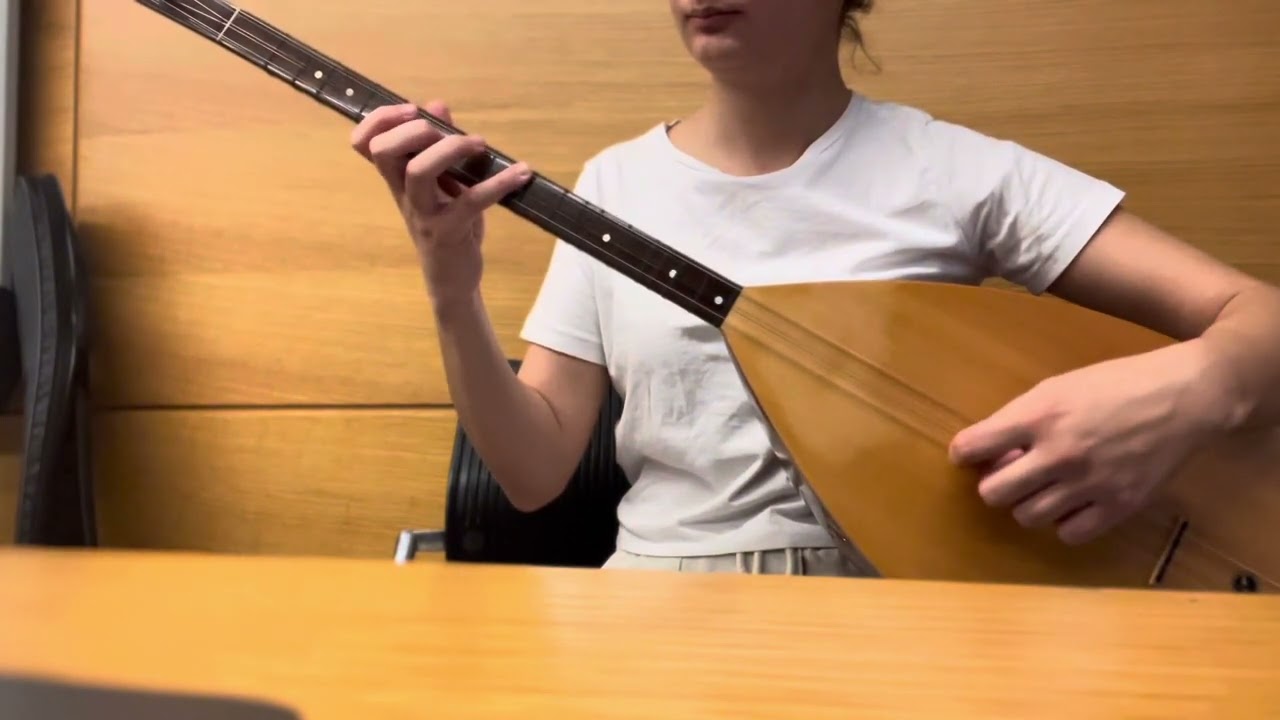 Bağlama Düzeni Parmak Açma/Esnetme Egzersizi 4