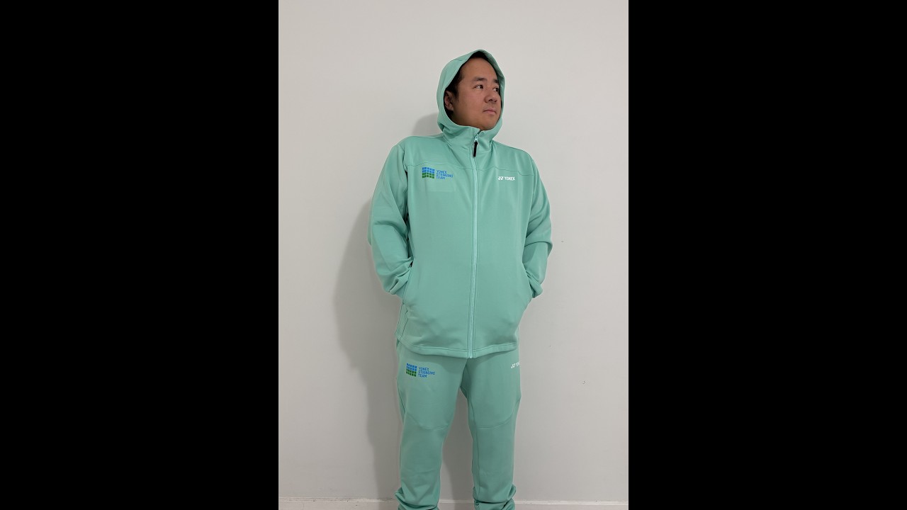 28.2.26...SURPRISE YONEX UNBOXING.... SUPER SURPRISED! I TOTALLY SCREAMED LIKE A GIRL!!! AHHHHHHHHH