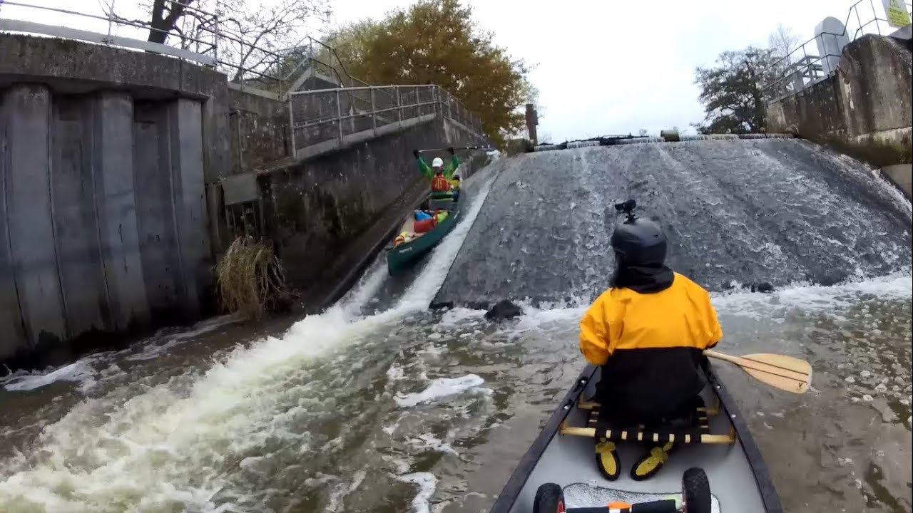 Canoeing the Medway - Tonbridge to Yalding
