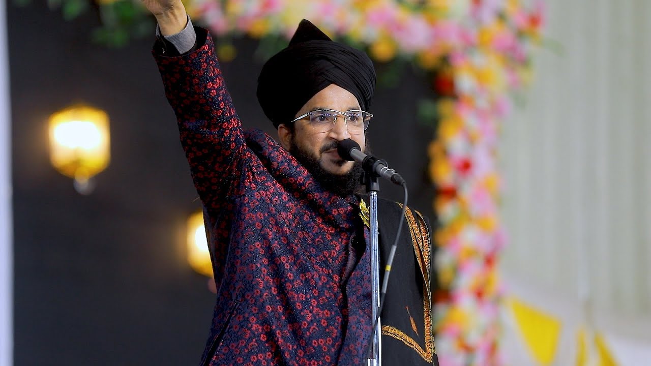 Mufti Salman Azhari Bayan at Royal Function Hall , Siya Talab Raichur Karnataka