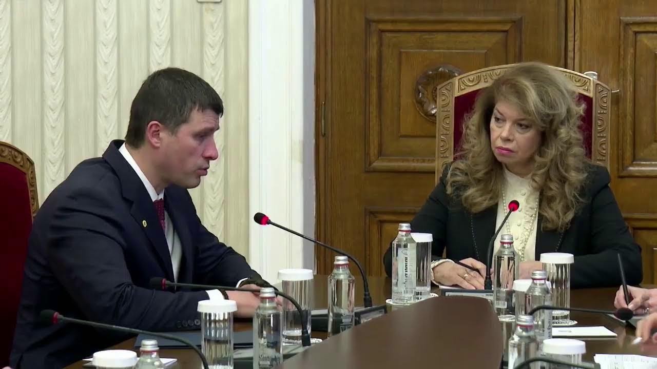 ❗🎥 На живо: Консултации при президента за служебен премиер. Среща с ПГ 