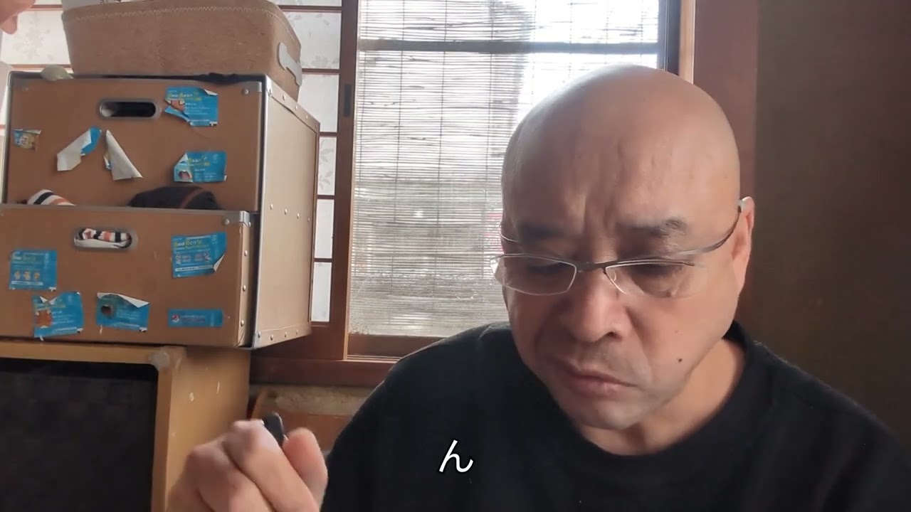 お家で独り言ご飯、選挙の話。赤かっぱとウインナーと味噌汁
