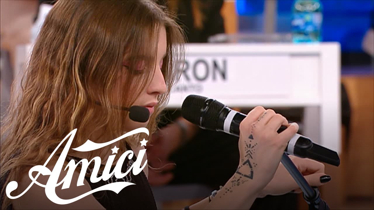 Amici 22 - Angelina - Alba chiara