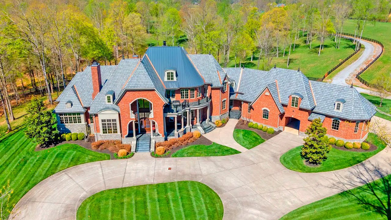Two luxury mega mansions in Tennessee worth $8,900,000 and $8,000,000.