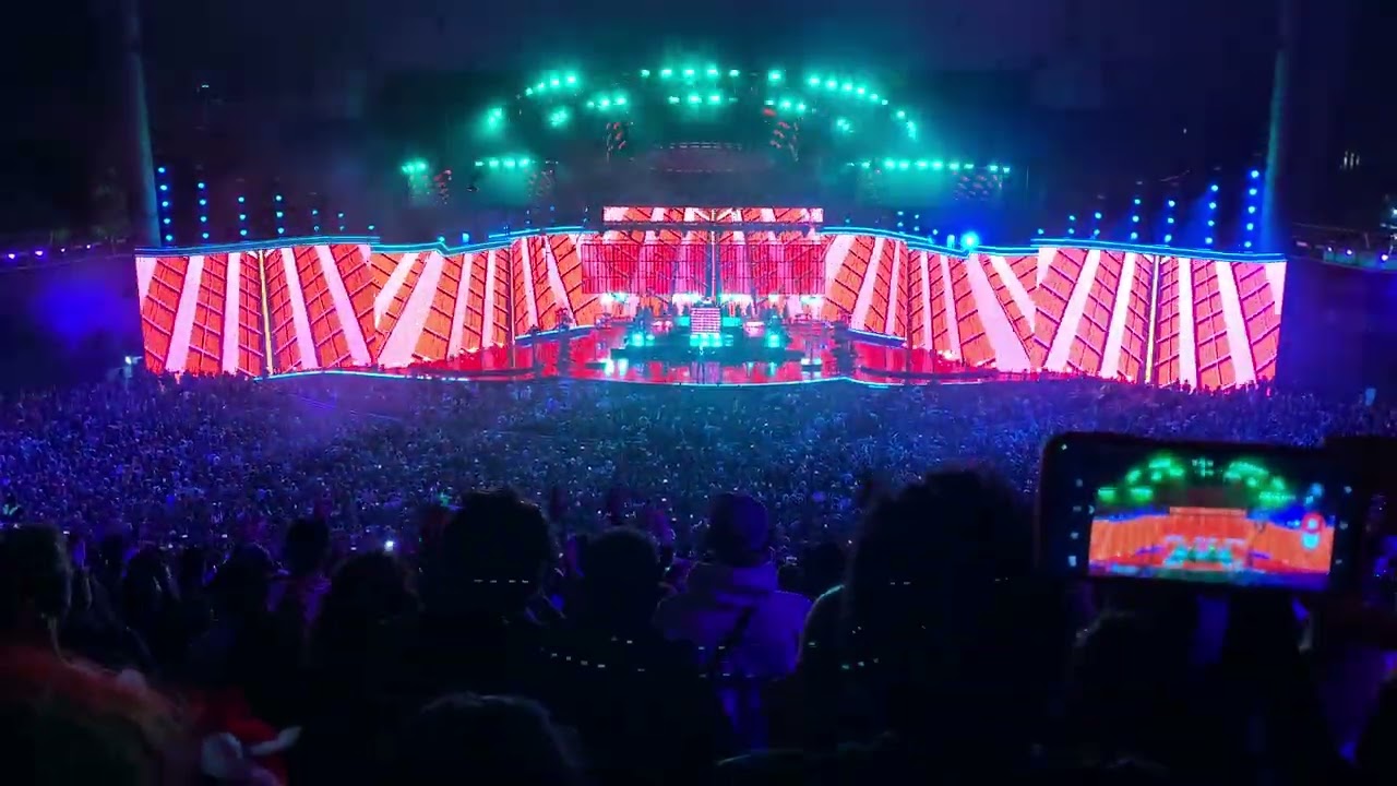 Pet Shop Boys - Domino Dancing (Live @ Viña 2026)