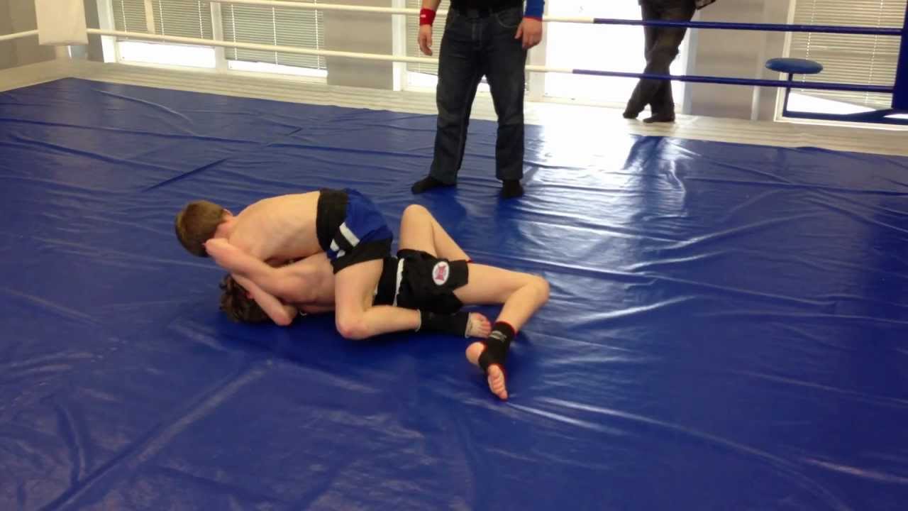 Juri Belov Jr. vs Vladislav Petrov