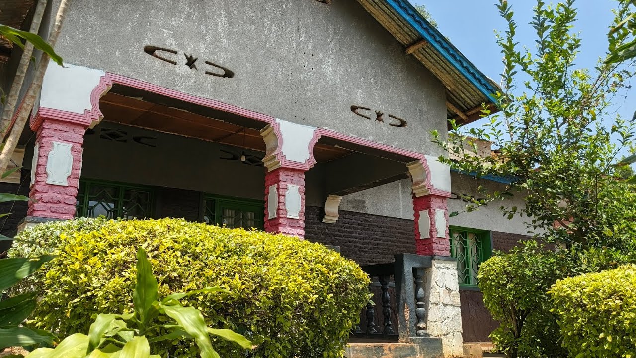 NGIYI INZU YIMARI INYAMIRAMBO MUGATARE UBUSO 460sqm KURI 28M YONYINE. 0786779769