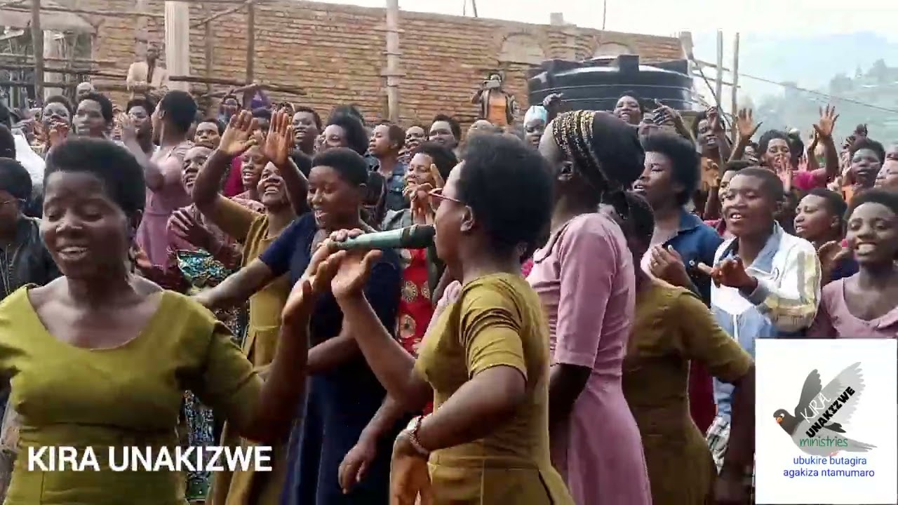 Yeriko Iraridutseeeee/ Mimundeke ndirimbe nahuuena ..../ Nzagendera muri YESU. live songs