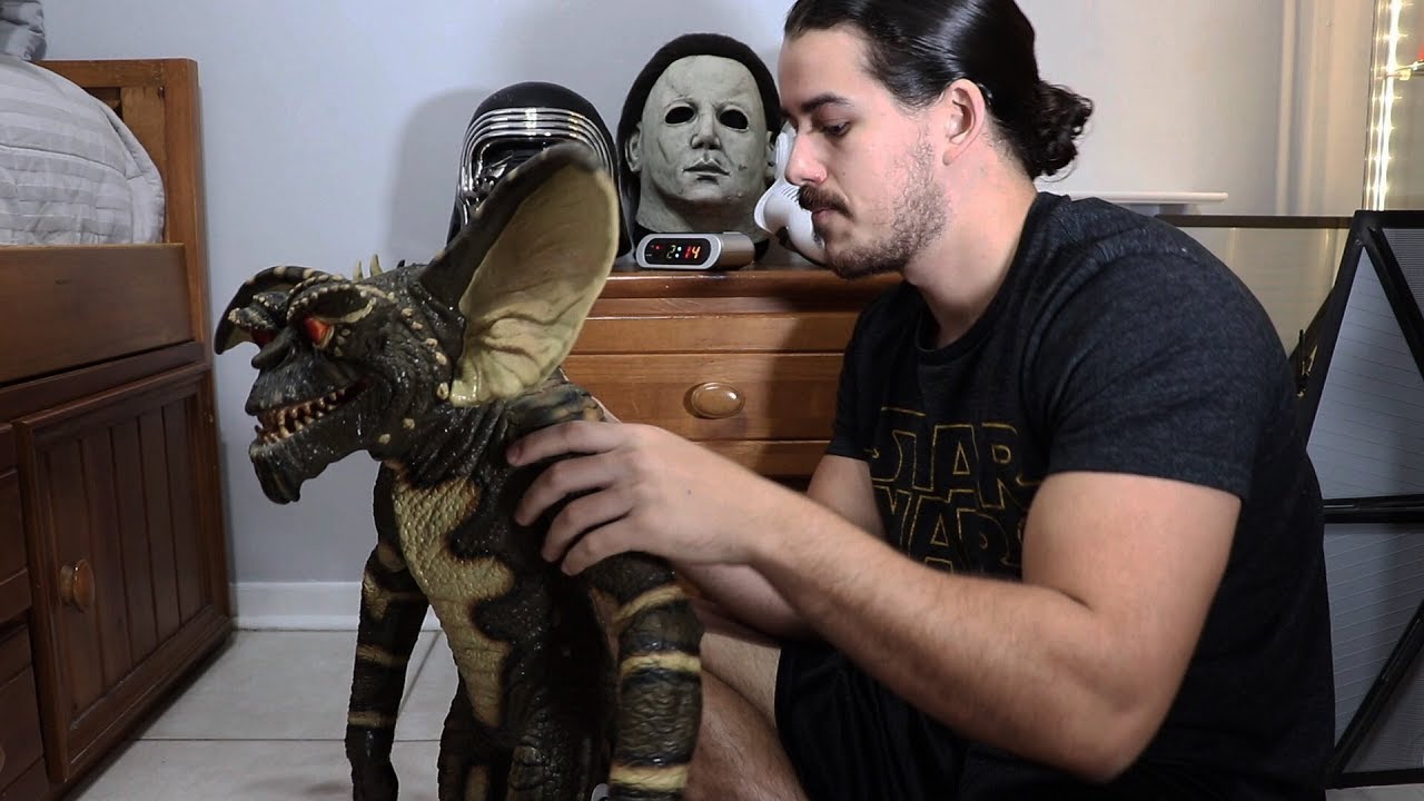 Trick or Treat Studios Gremlin Puppet Review