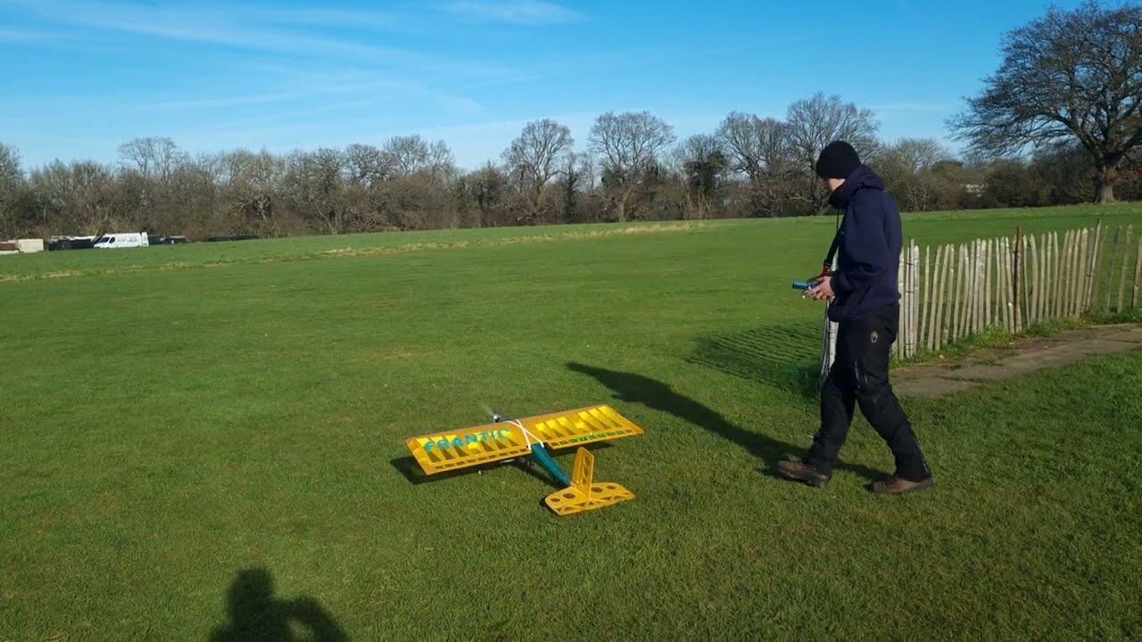 Sunny skies with Sam and his Avicraft Frantic